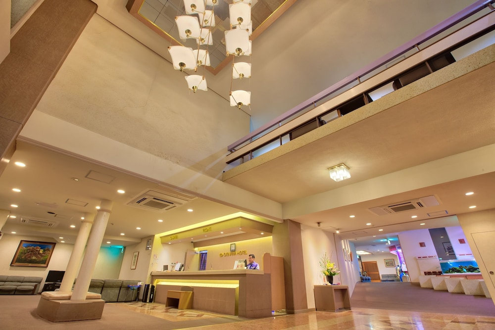 Okinawa Hotel 10/71
