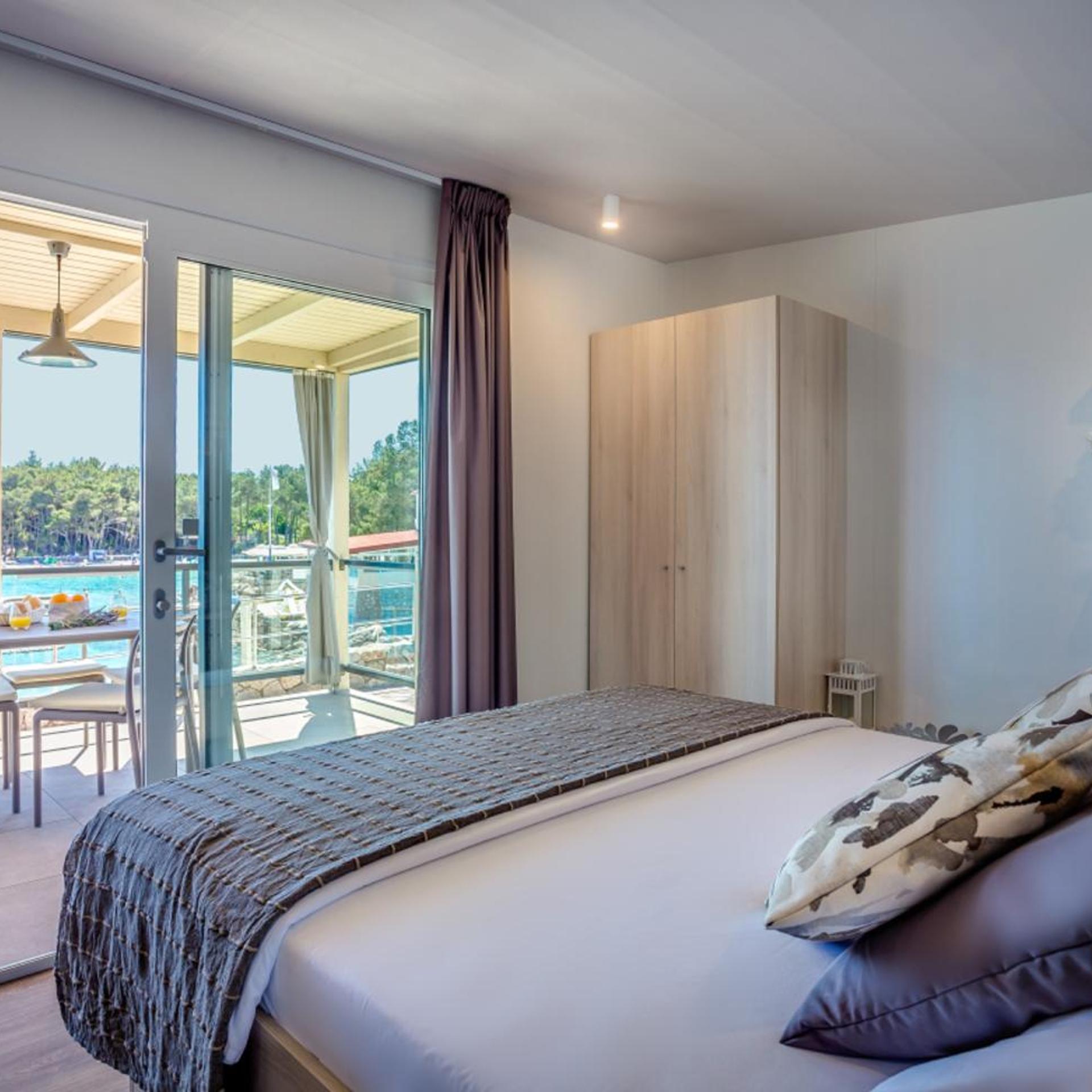 Jezevac Premium Camping resort 4/25