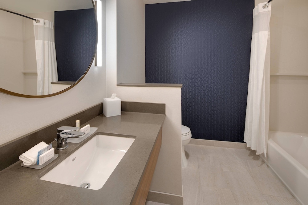 Fairfield Inn And Suites By Marriott Tampa Wesley Chapel 15/40