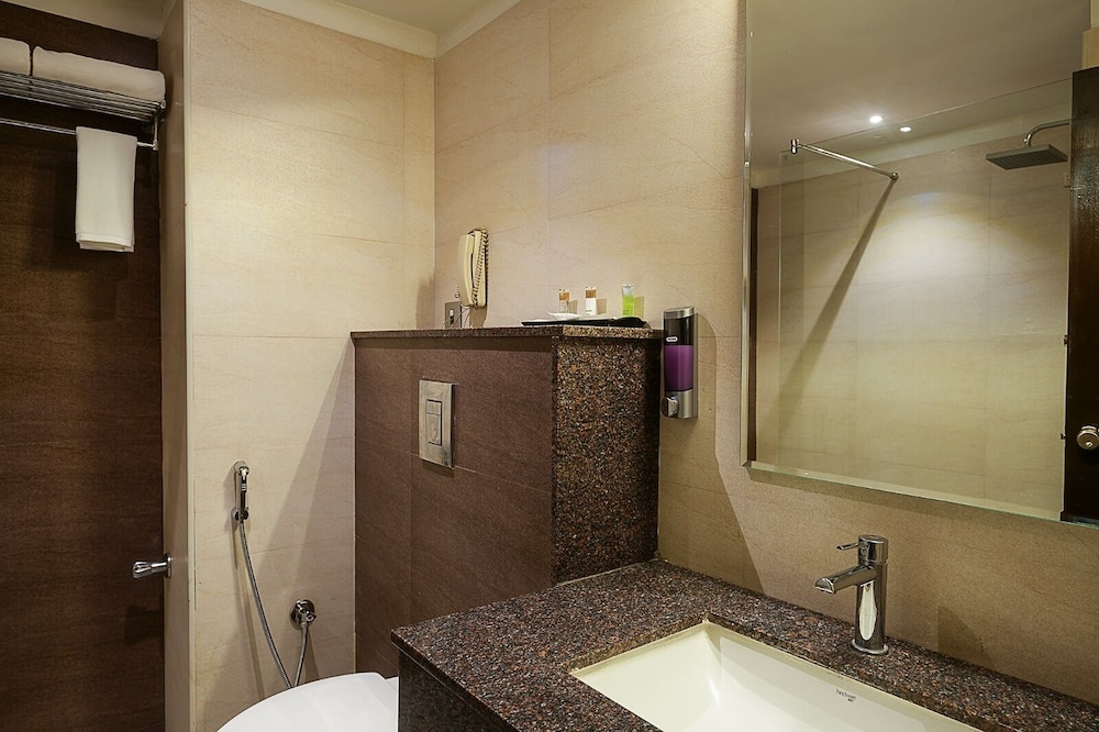 Grand Continent, Malleshwaram - A Sarovar Portico Affiliate Hotel 53/54