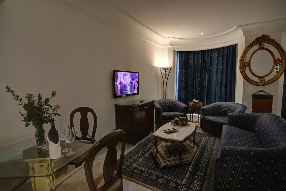 HOTEL LA MAISON BLANCHE 25/52