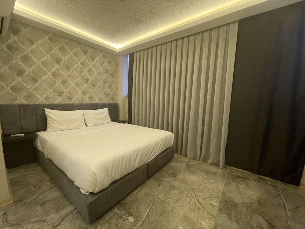 Le Luxe Suites Hotel & Spa 14/50
