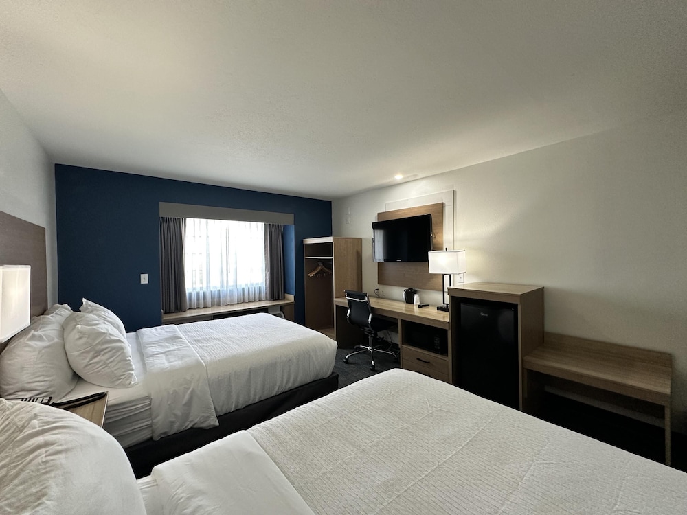 Standard, 2 Queen Beds