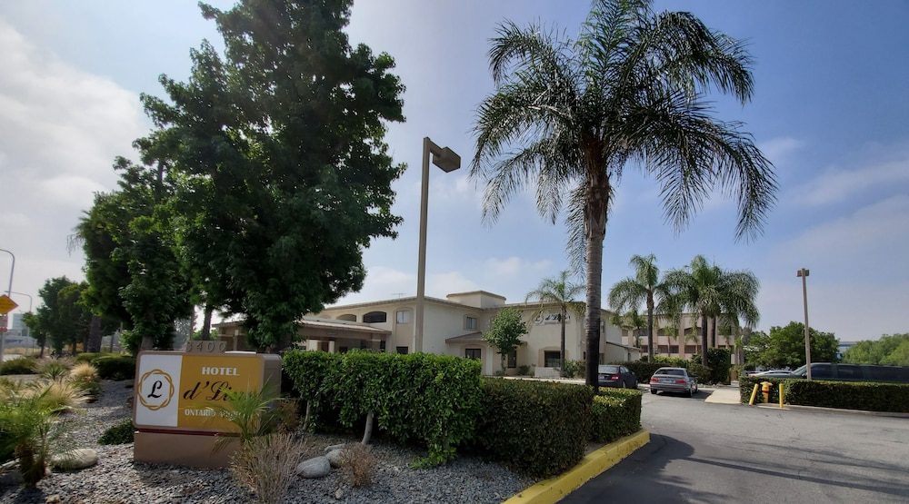Hotel D Lins Ontario Airport 4/45
