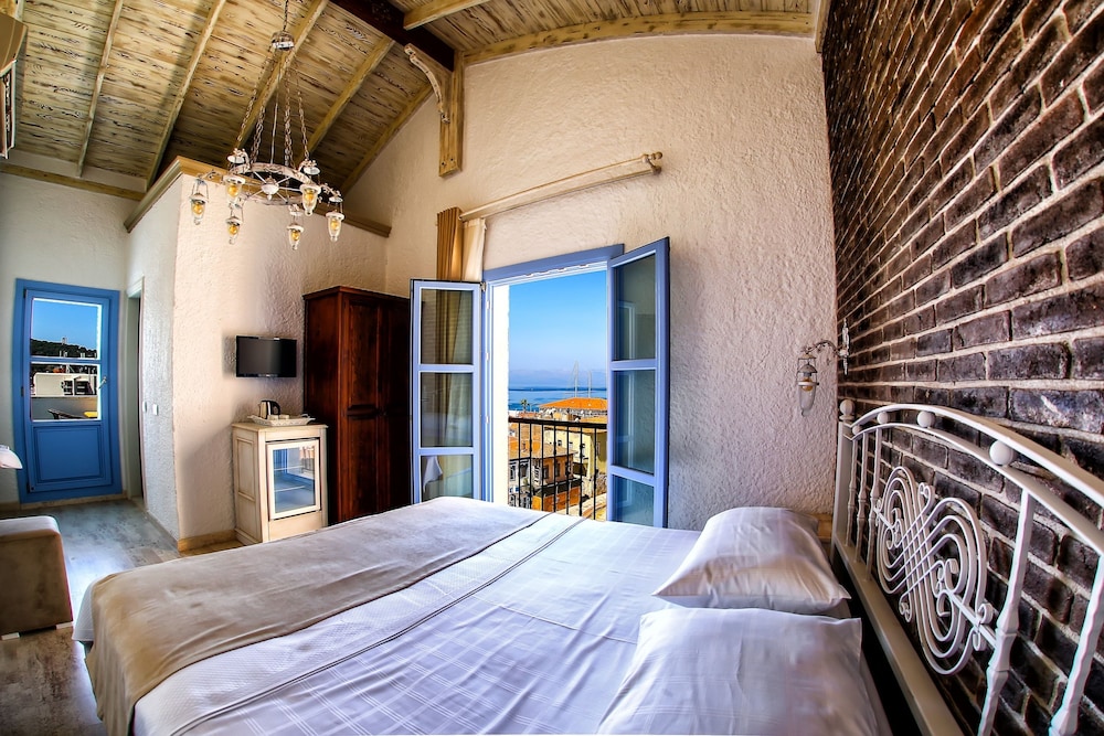 DELUXE, PENTHOUSE, SEA VIEW, TERRACE