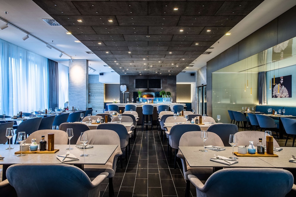 Radisson Blu Hotel Cologne 70/77