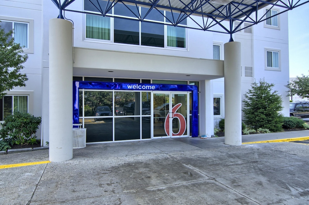 Motel6 Portsmouth, NH 10/61