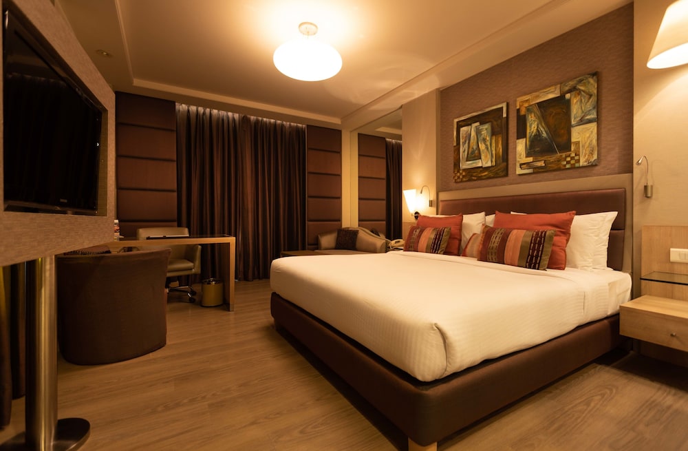 Clarens Hotel 23/53