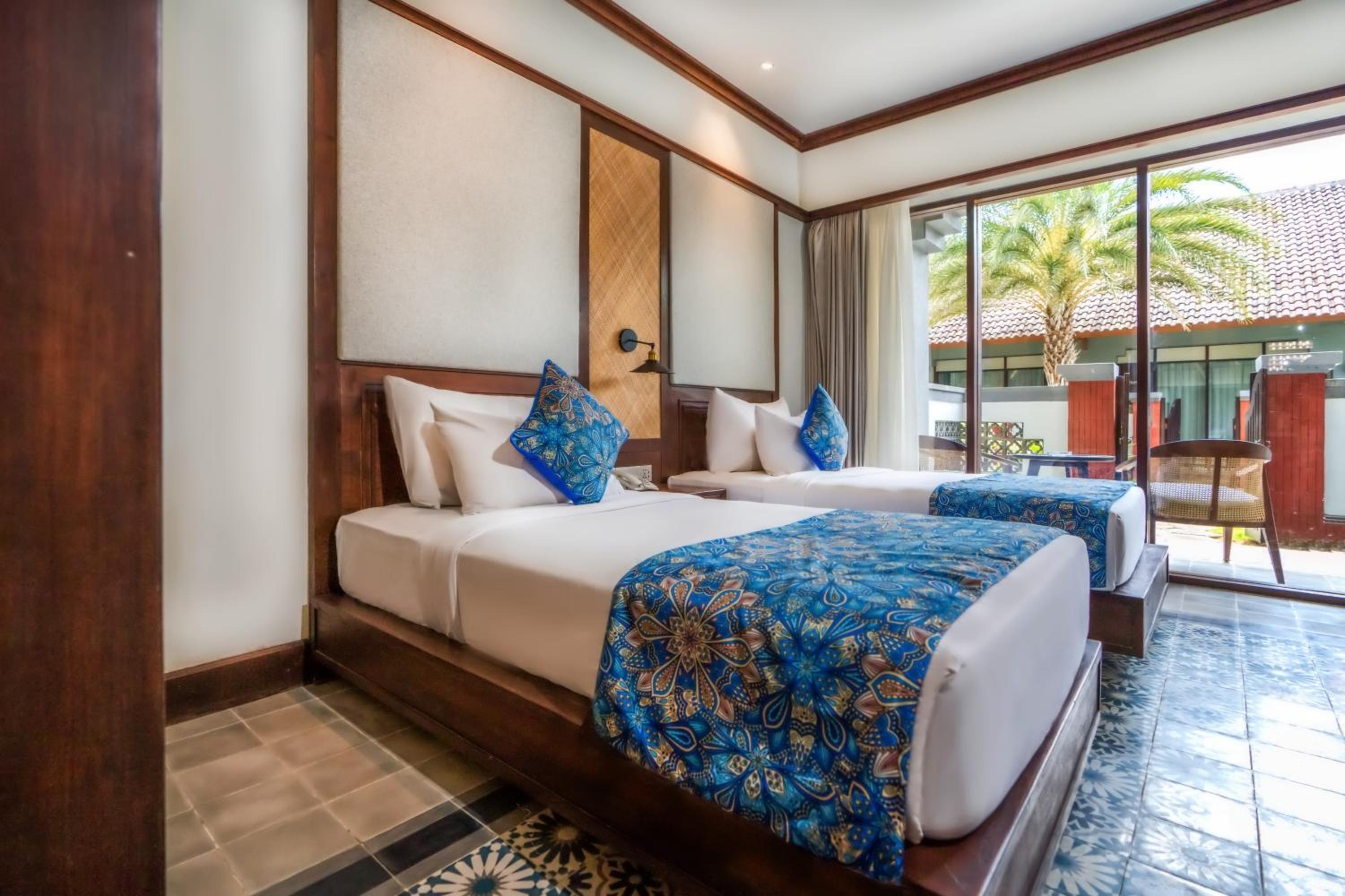 Lovina Beach Club And Resort 9/64