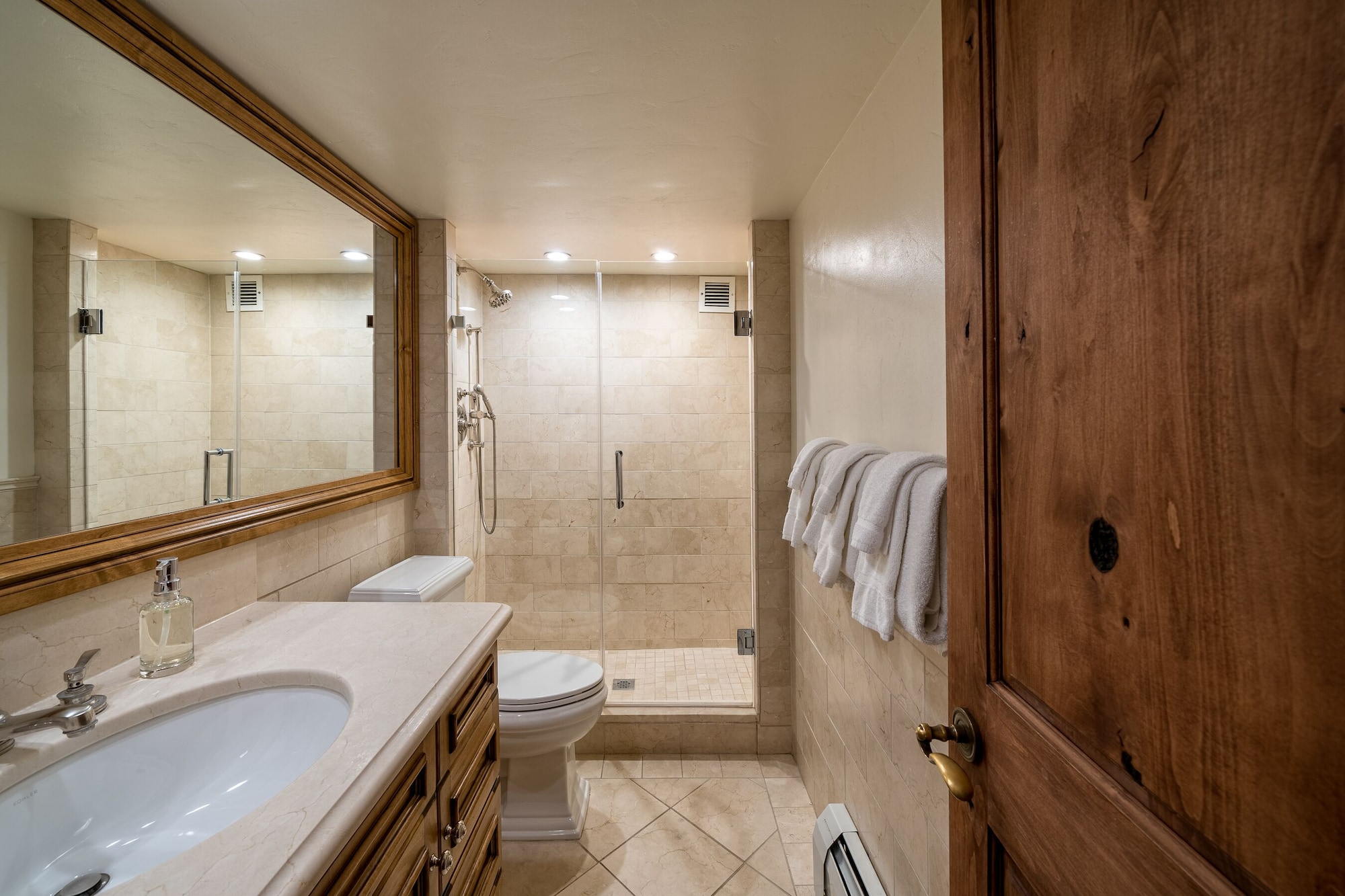 3 BEDROOMS, PENTHOUSE, MOUNTAIN SIDE