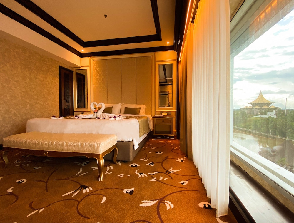 Riverside Majestic - Puteri Wing 25/60