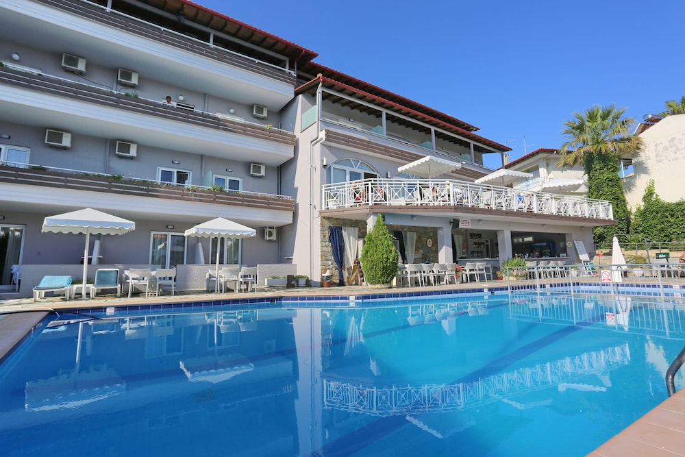 Hotel Tropical in KASSANDRA