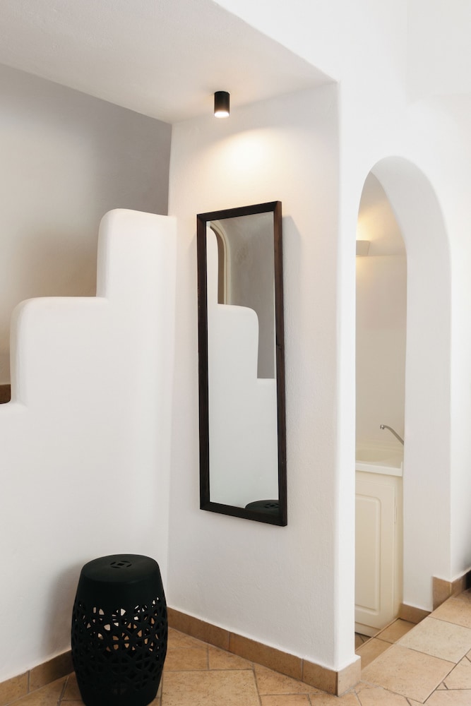 Mirabo Luxury Villas Adults Only 17/40