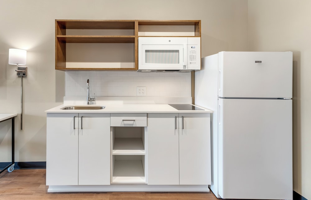 Extended Stay America Suites- Atlanta - McDonough 22/30