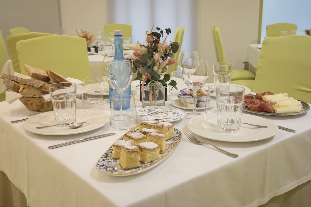 Hotel Roma 27/33