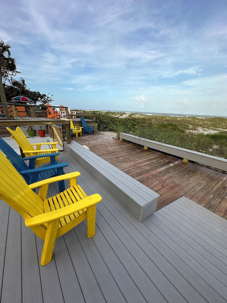 Coco Sands Beachside Cottages 56/63