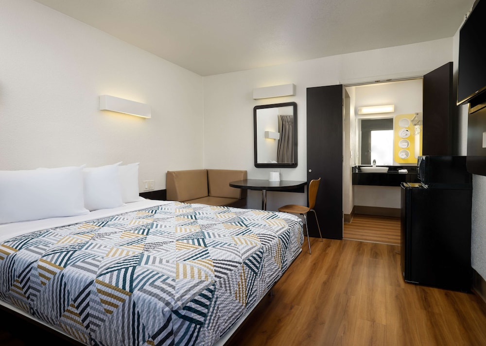 Motel6 Goleta, CA - Santa Barbara 30/57