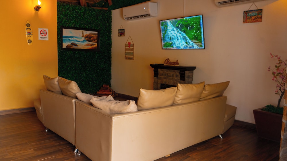Palm Valley Cabins 26/50