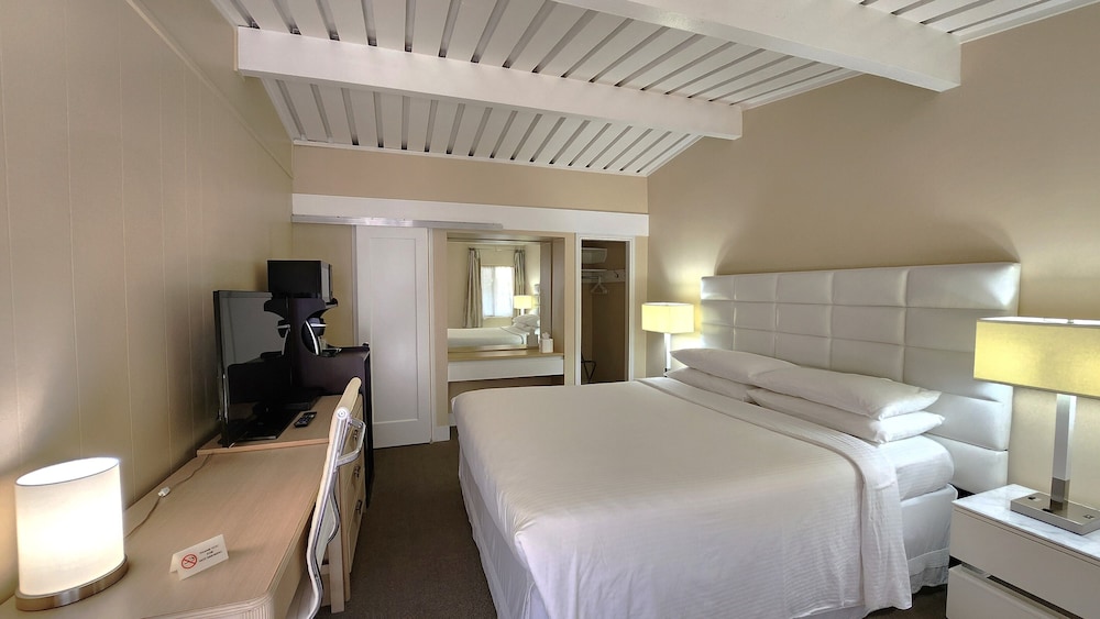 Berbeda Place 39/40