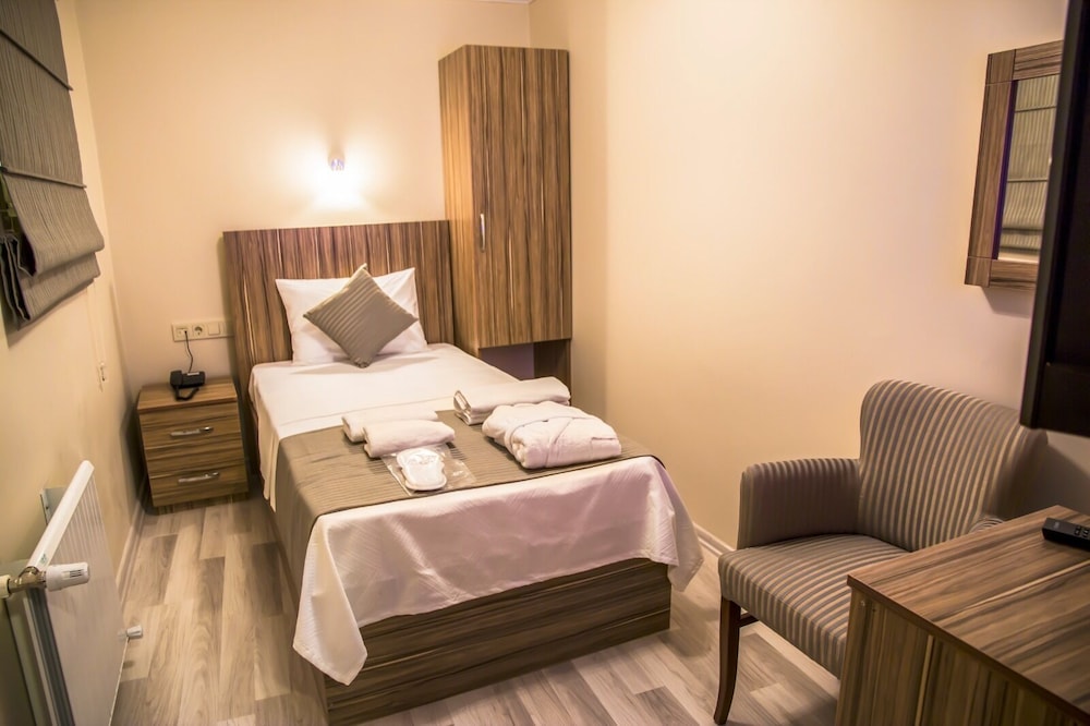 ECONOMY, SINGLE, SINGLE BED, NO WINDOW