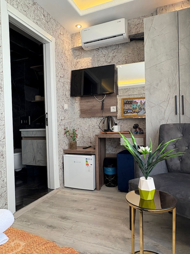 Peker Hotel 28/50