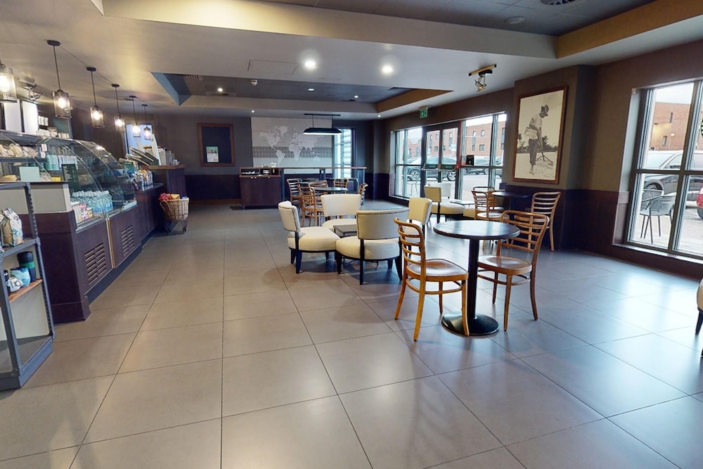 Village Prem Swansea Hotel Leisure Club 38/61