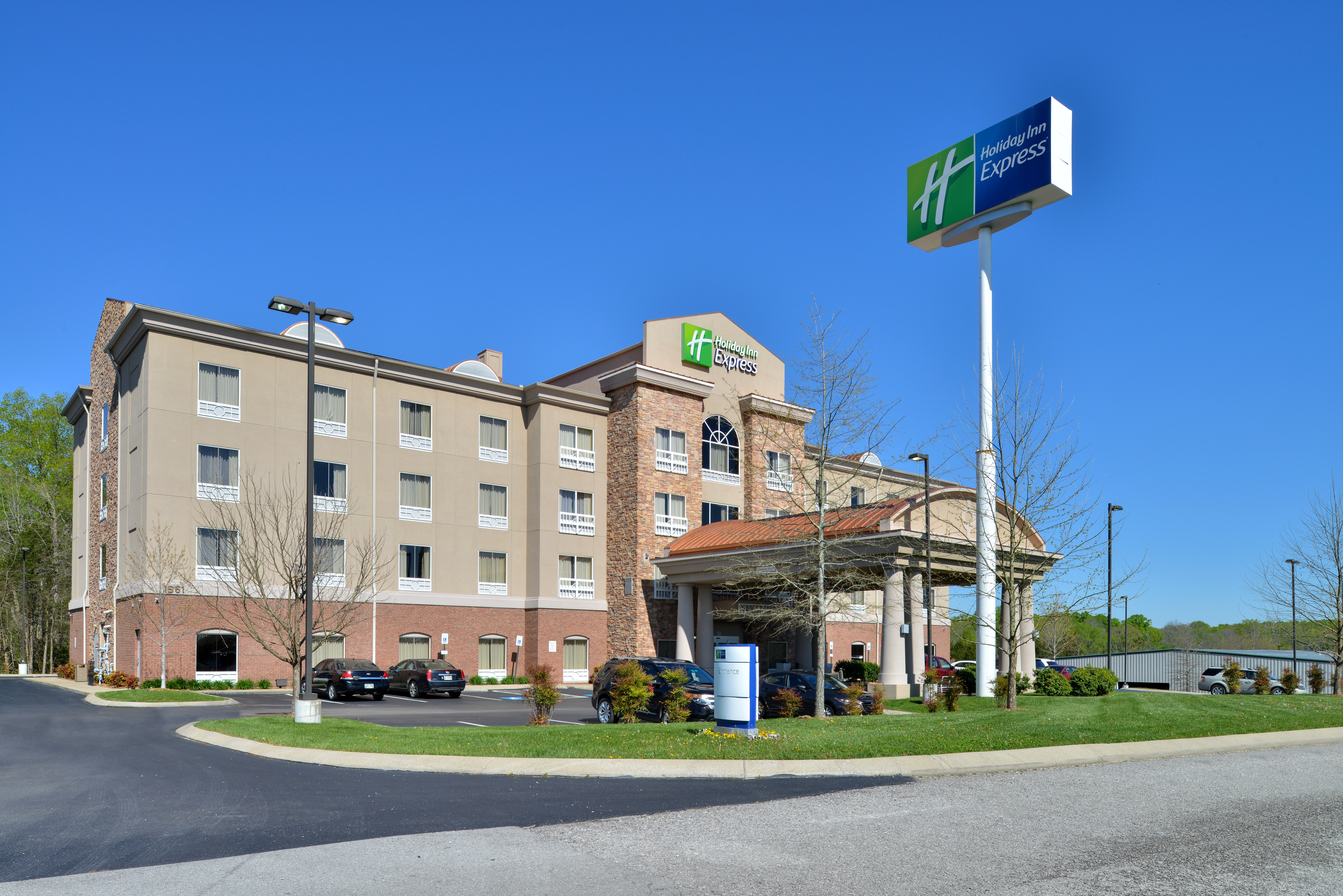 Holiday Inn Express Columbia 5/49