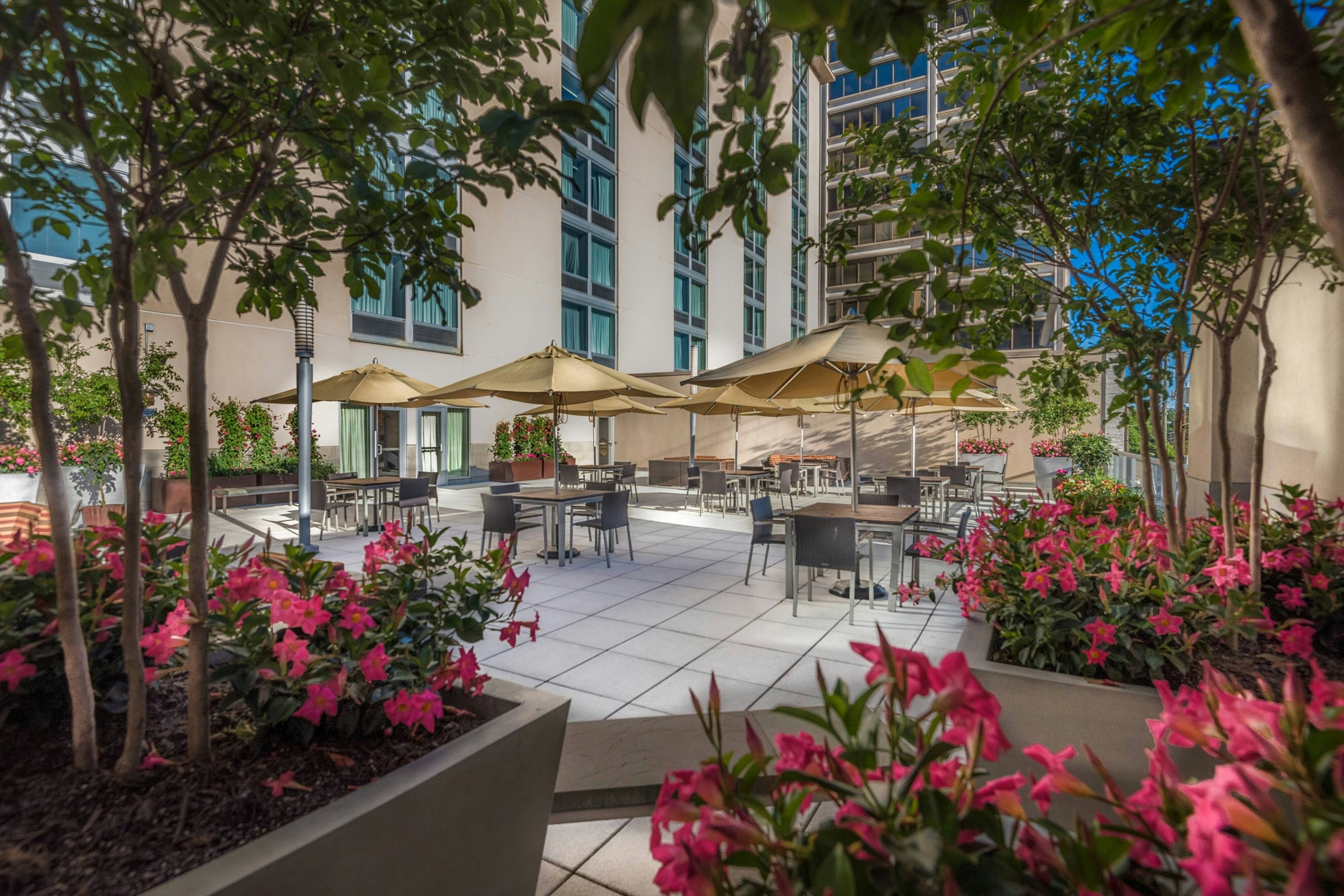 Courtyard By Marriott Bethesda Chevy Chase 12/19