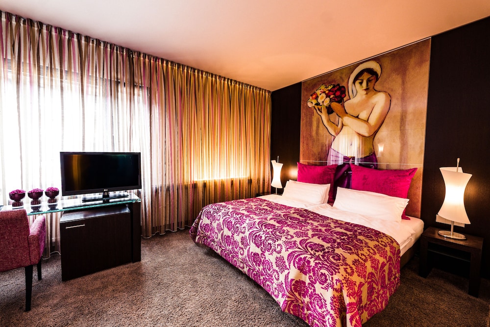 Hotel Der Blaue Reiter 17/68