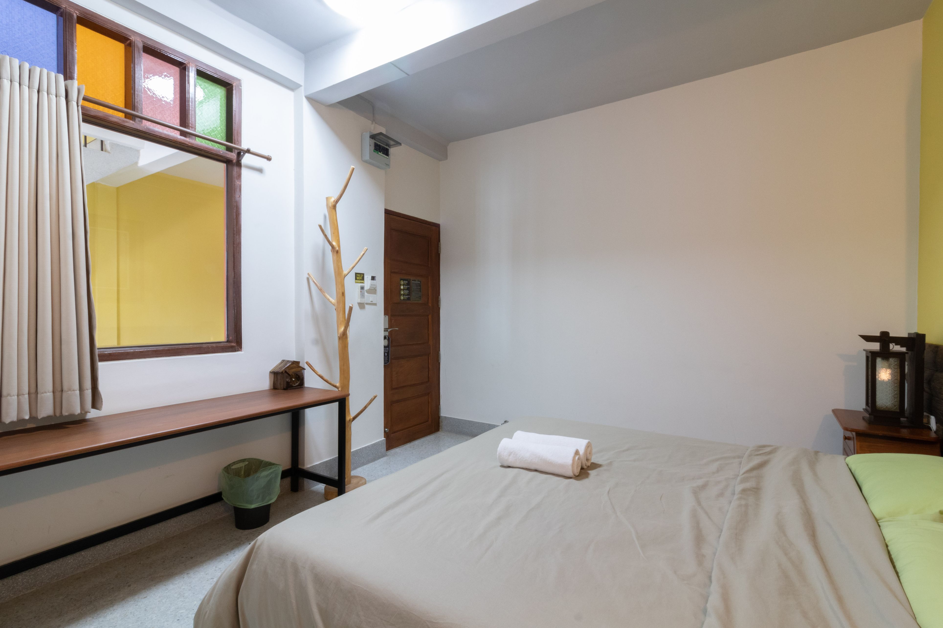Banthat Thong Hostel 14/35