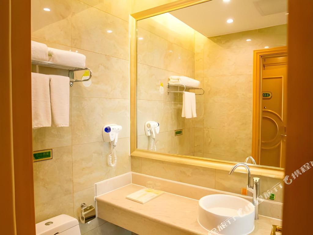 Vienna International Hotel(Hangzhou Xiangshan Central Campus of China Academy of Art) 45/49