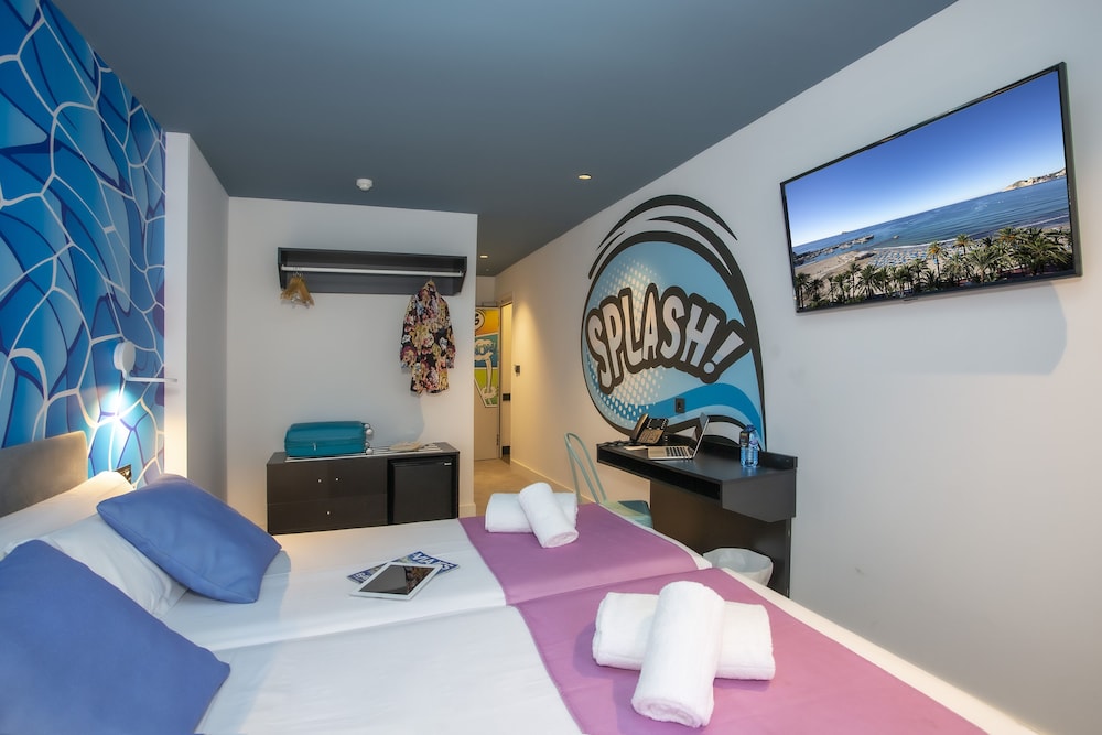 Hotel Casual Pop Art Benidorm 17/80