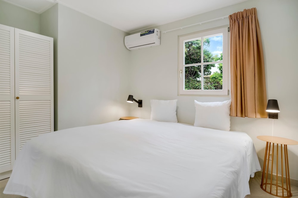 Sonesta Hotels & Resorts Livingstone Curacao 33/70