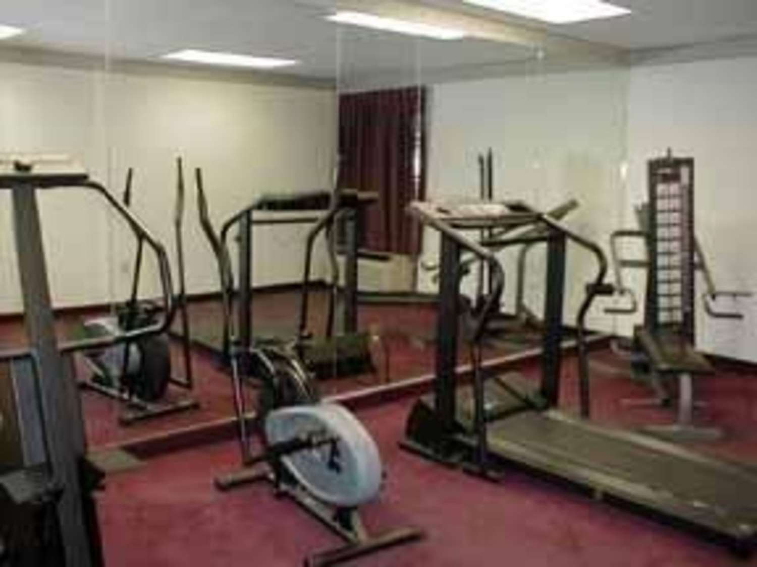 Quality Inn & Suites Thomasville-High Point 13/23