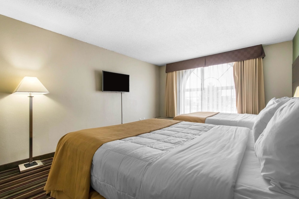 Quality Inn & Suites Horse Cave - Cave City 10/39