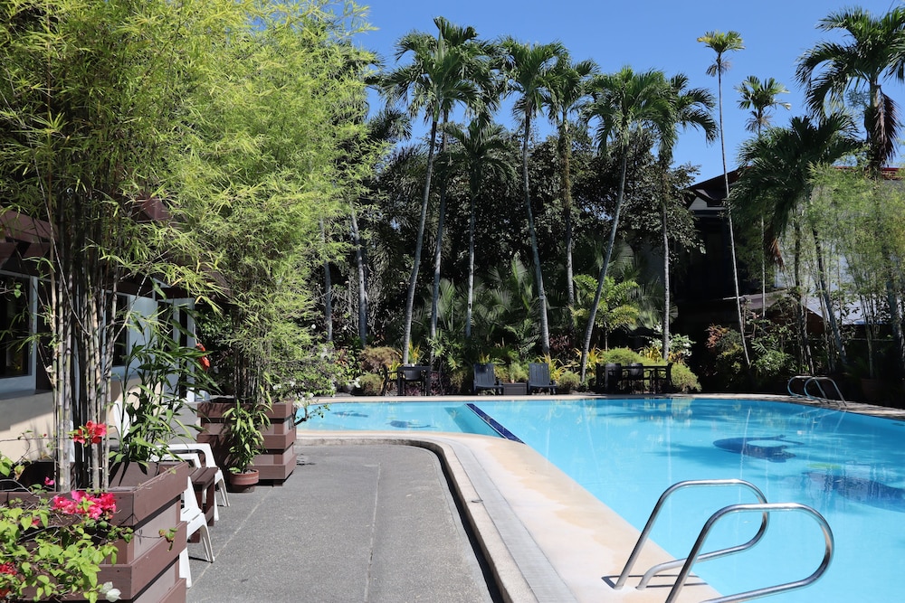 Domicilio Lorenzo Apartelle 65/71
