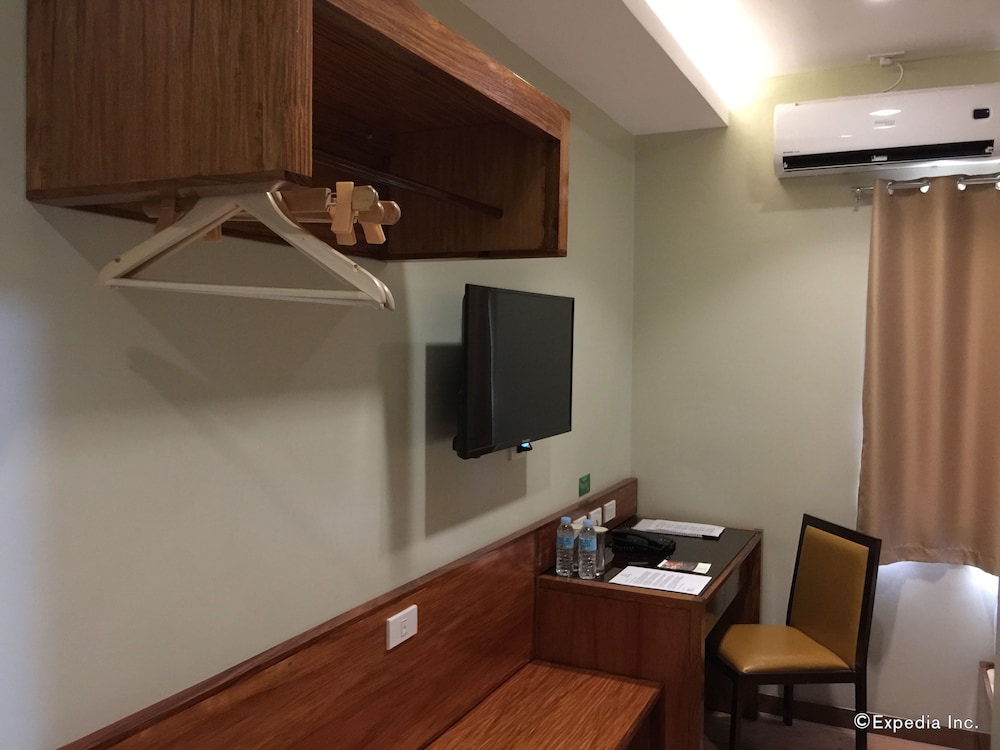 Coron Soleil Express Hotel 43/65