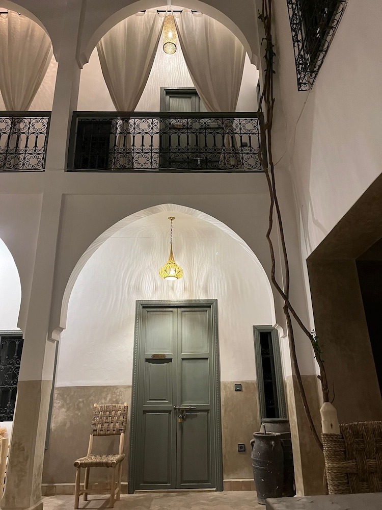 Riad Begonville 4/54