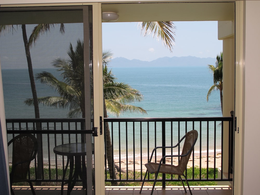 Rose Bay Resort 25/70