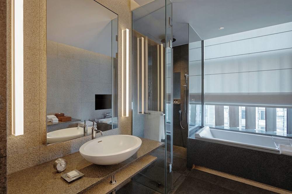 Park Hyatt Busan 69/69