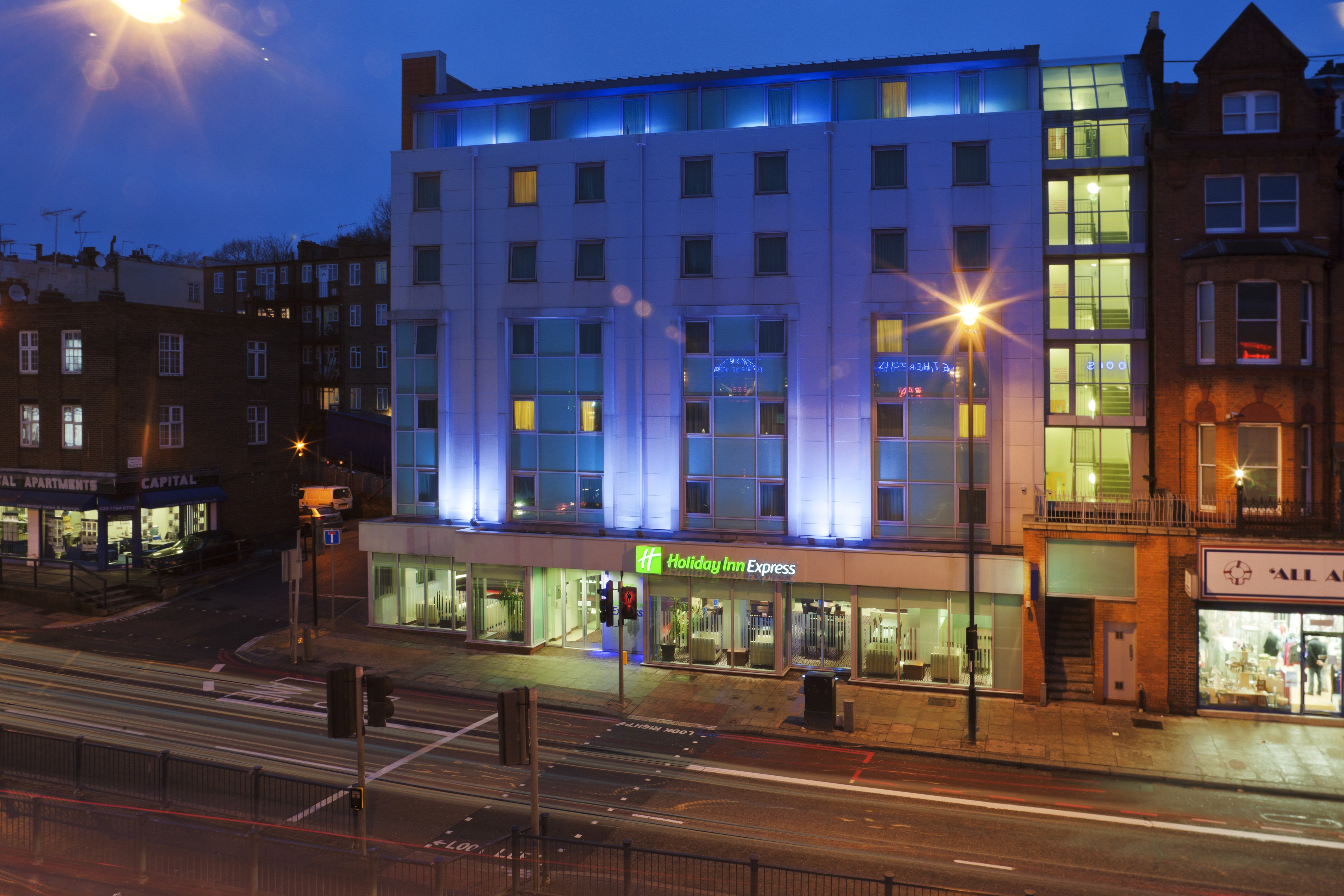 Holiday Inn Express London - Swiss Cottage 2/28