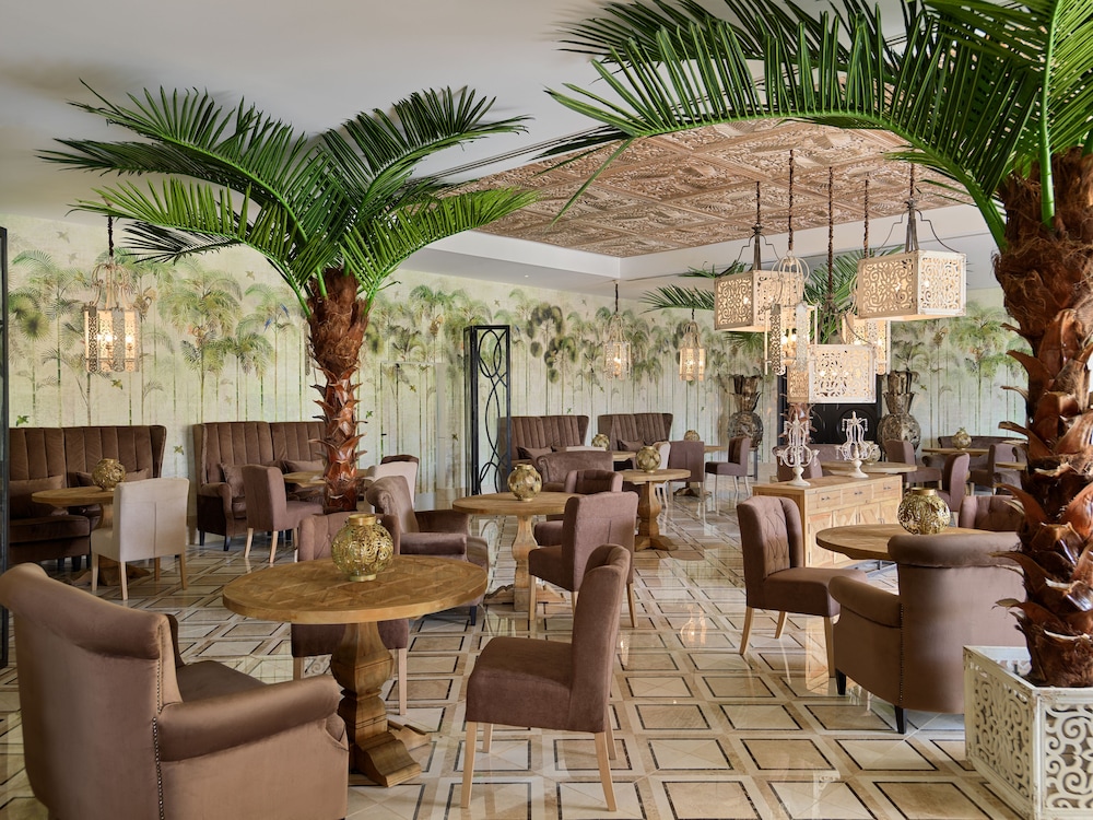 Royal River Luxury Hotel (Adults Only +16) 58/75