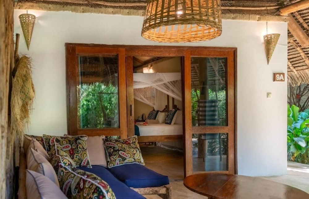 Marafiki Bungalows 55/69