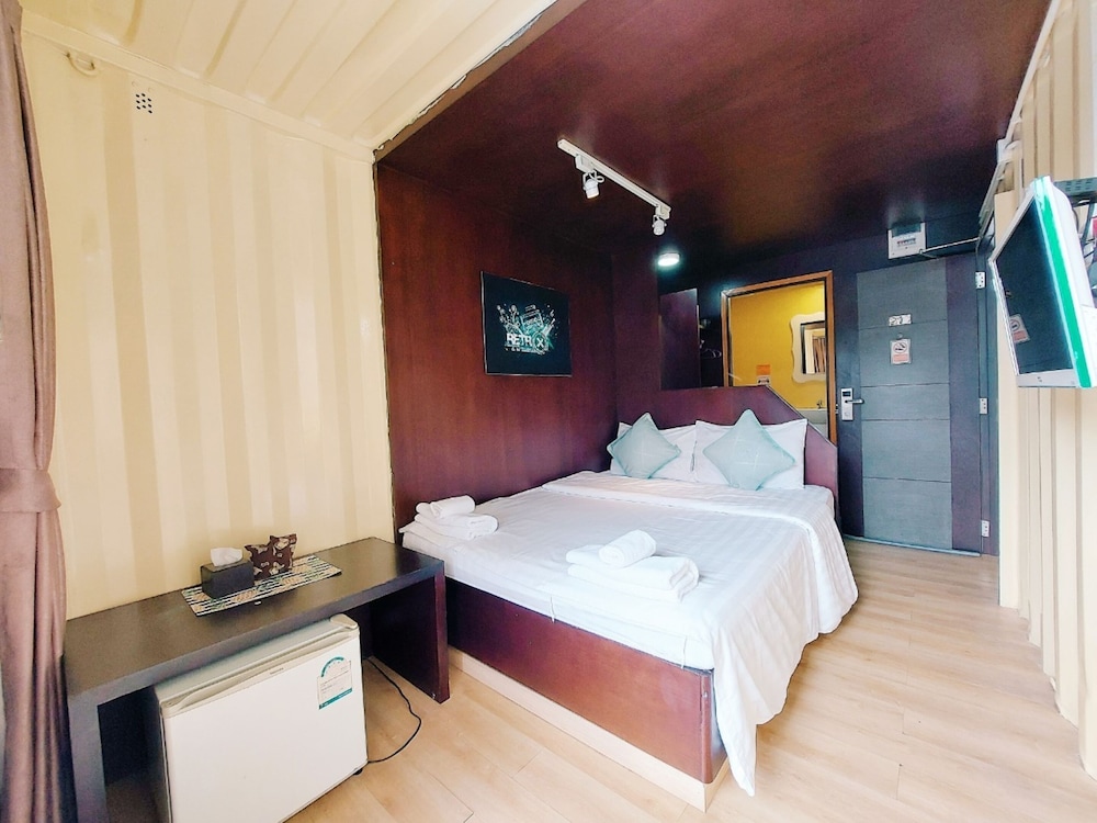 STANDARD, DOUBLE BED