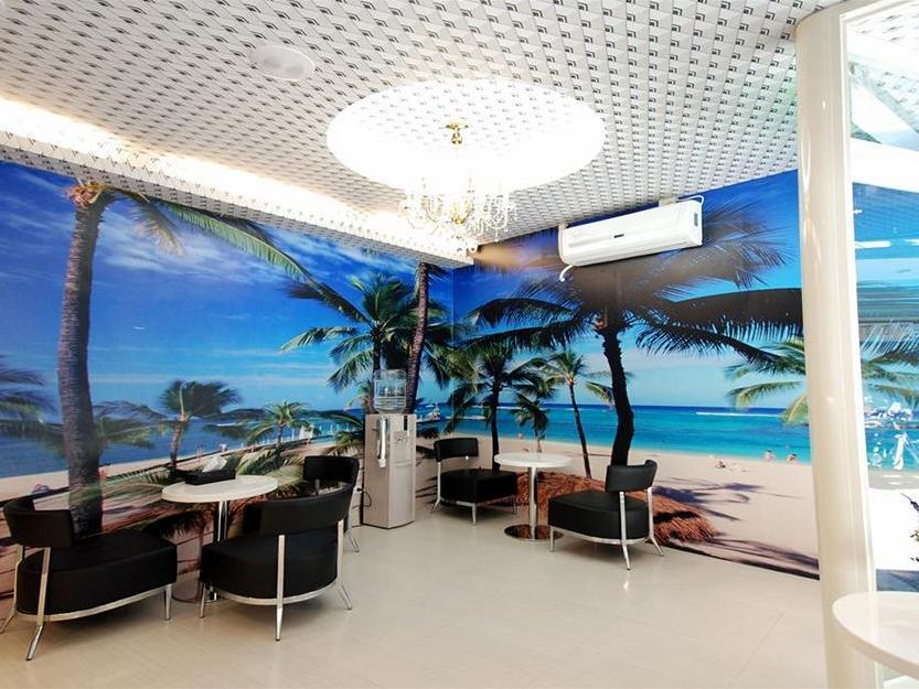 Happiness Inn 26/29