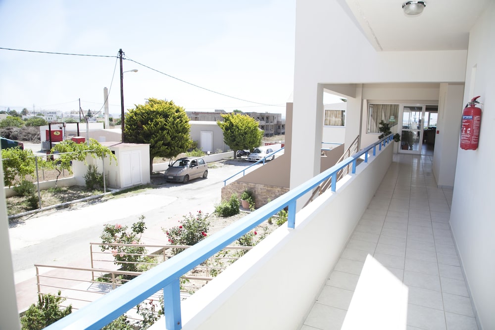 Hotel Athinoula 61/66
