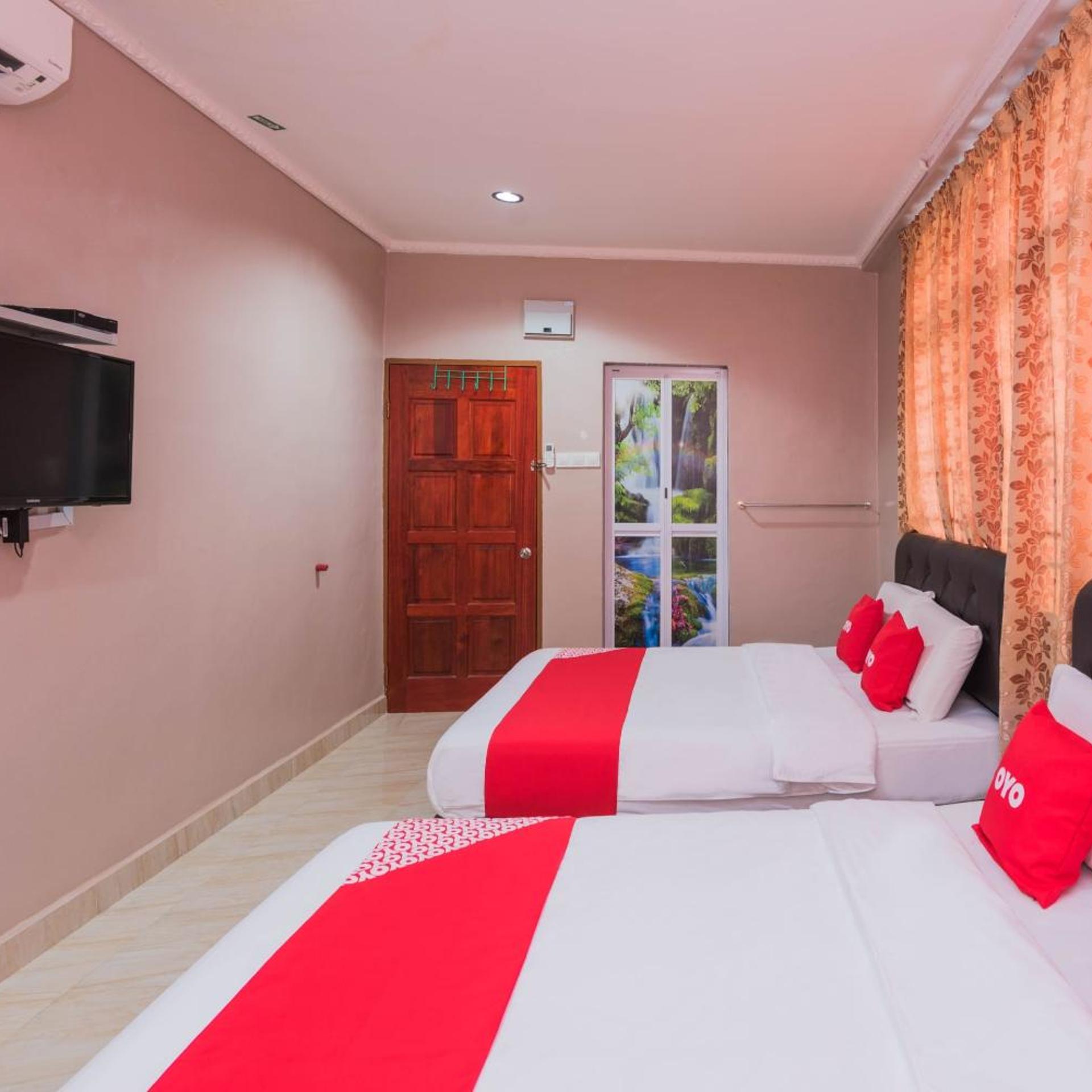 Hotel O Rg Motel 35/63