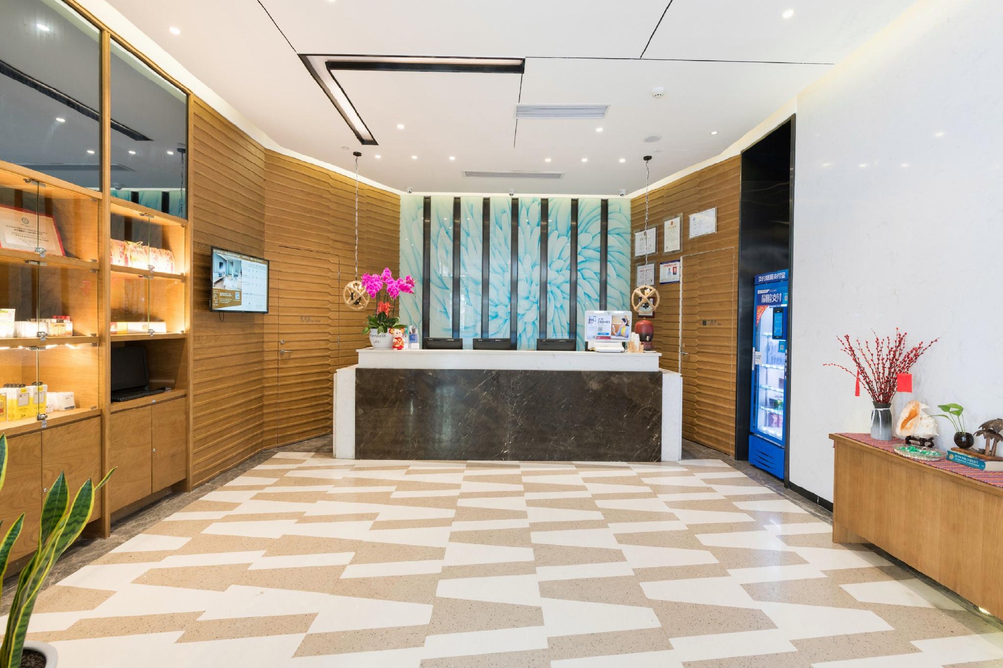 Metropolo Jinjiang Hotels (Haikou Wuzhishan Road, Riyue Duty-free Plaza) 7/52