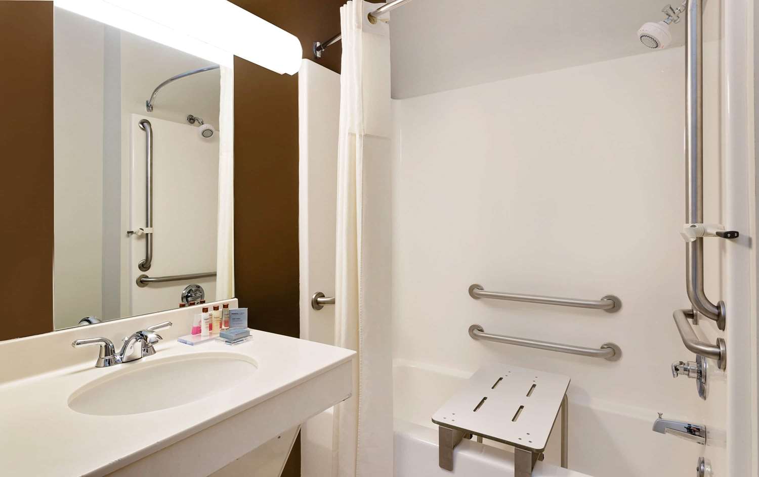 Wingate by Wyndham Destin 34/34
