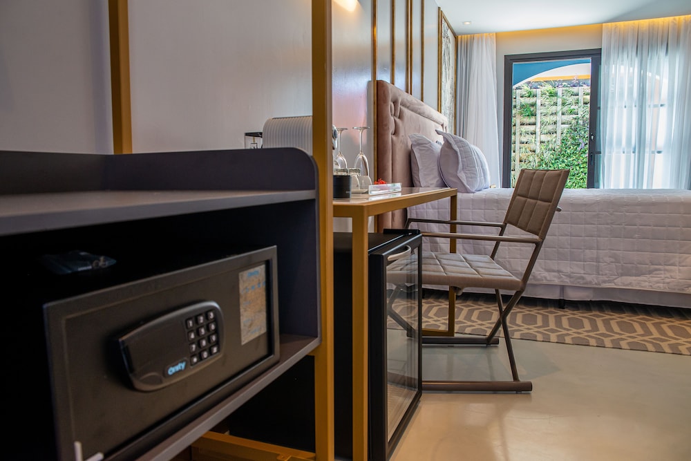 Exotica Boutique Hotel 30/50